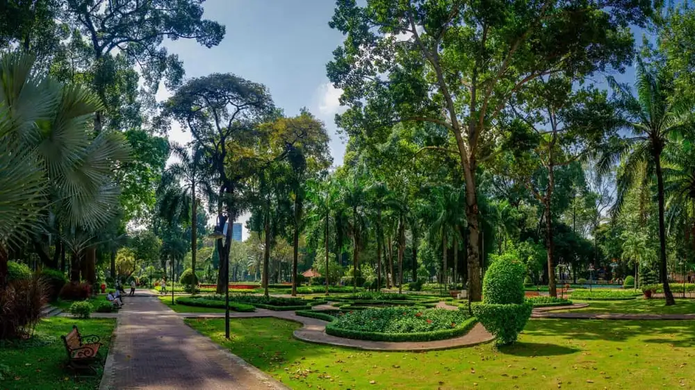 Du lịch Sài Gòn 2 ngày 1 đêm tự túc sao cho hợp túi tiền